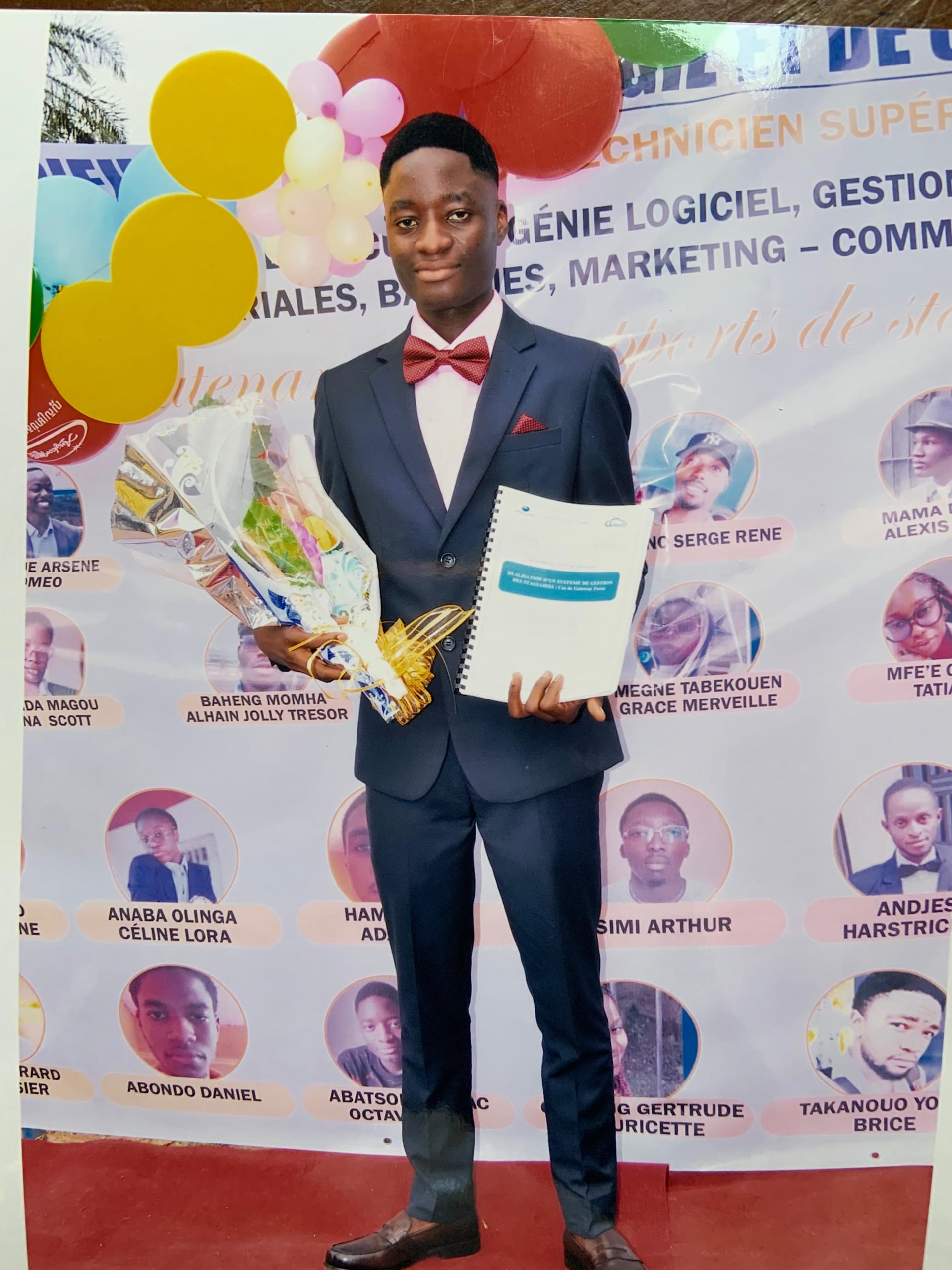 Isaac Abatsong lors d'une soutenance